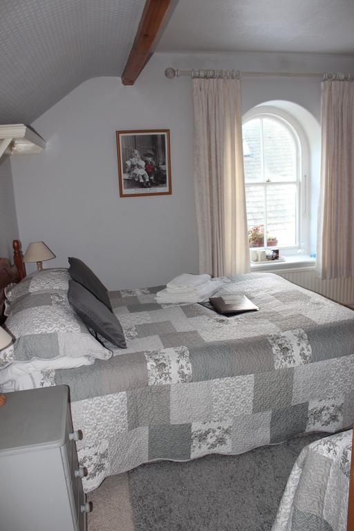 Ivy Bank Guest House Уиндермер Стая снимка