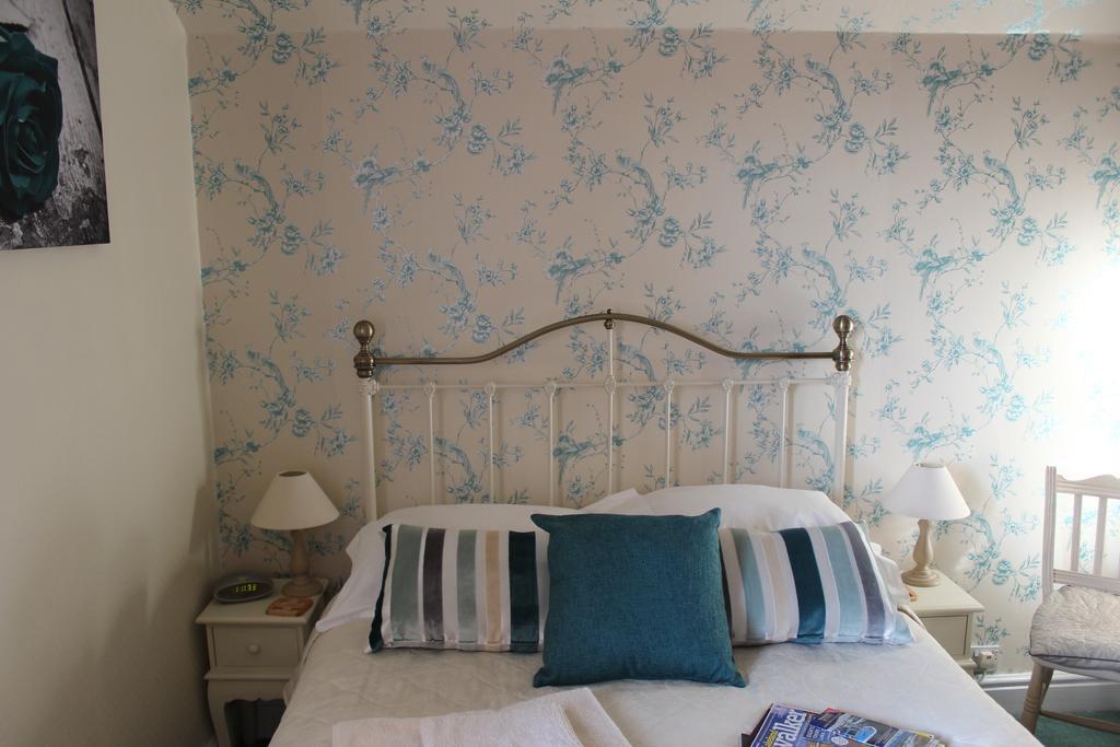 Ivy Bank Guest House Уиндермер Стая снимка
