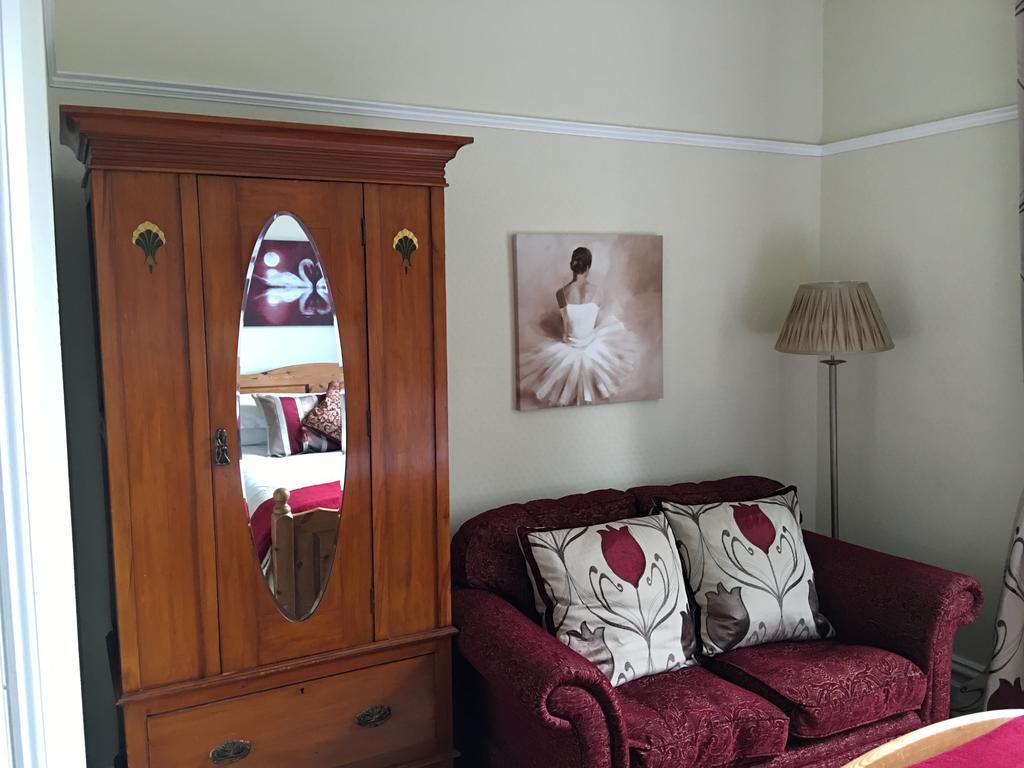Ivy Bank Guest House Уиндермер Стая снимка